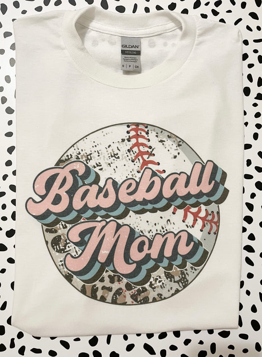 RETRO BASEBALL MOM